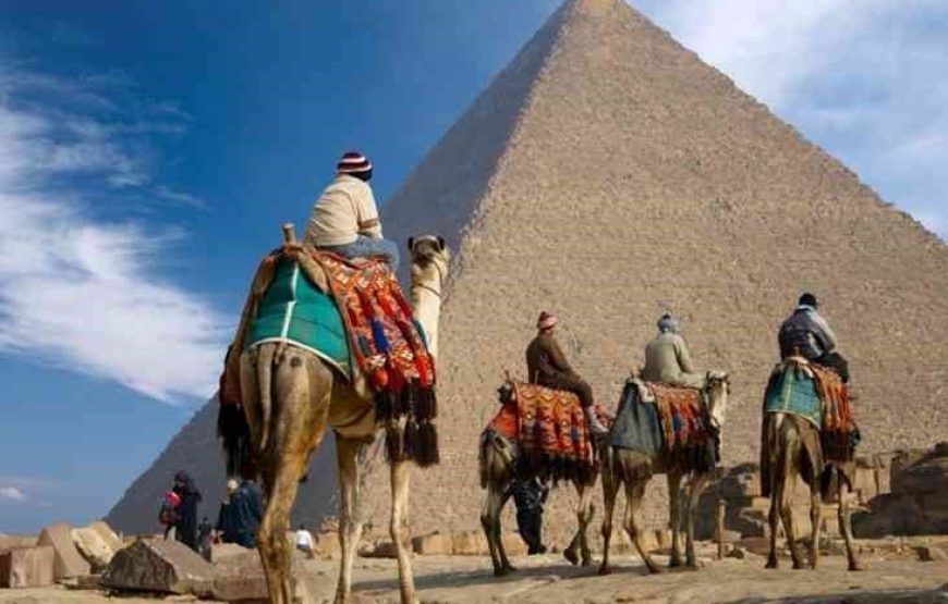 Pyramids of Giza Camel ride