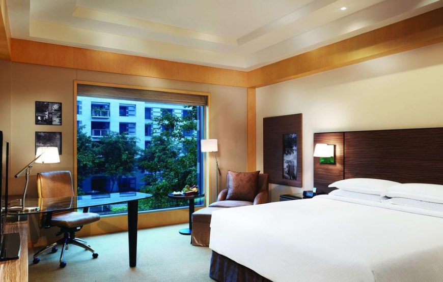 Grand Double Room-Staycation offer (INR 2000 Food and Soft beverage Credit along with Evening High Tea and Early Check in and Late Check out on Availability)