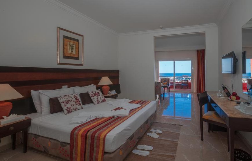 Double Room with Partial Sea View