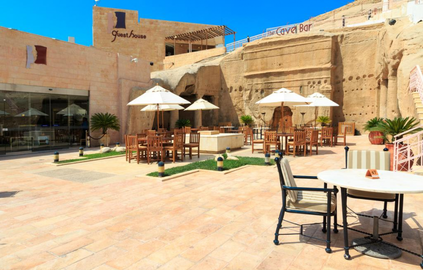 Petra Guest House Hotel 