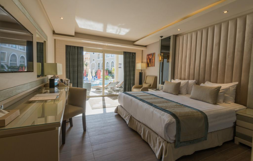 Deluxe Room with Sea View