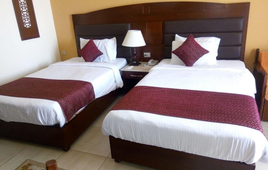 Double or Twin Room – Egyptians and Foreign Residents only